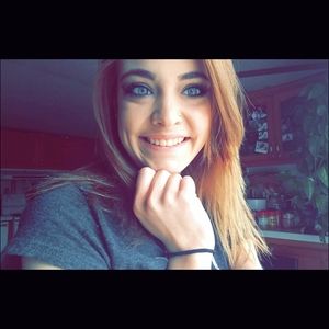 Meet your Posher, Alexandra