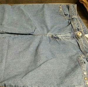 CJ Banks Jean capri