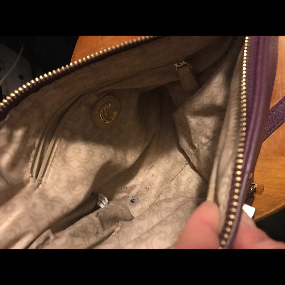 Handbag - Picture 3 of 4