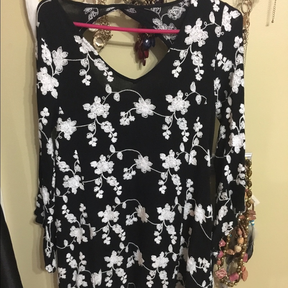 Black flowery tunic