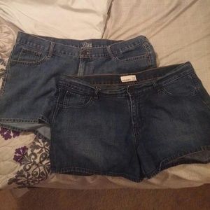 2 pairs Old Navy shorts