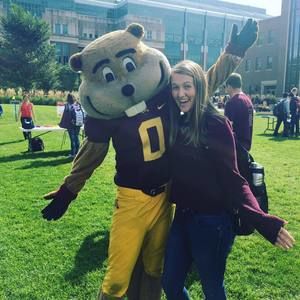 Meet your Posher, Emily