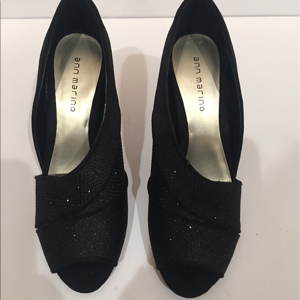 ANA MARINO black sparkly shoes, size 7.5, NWOT