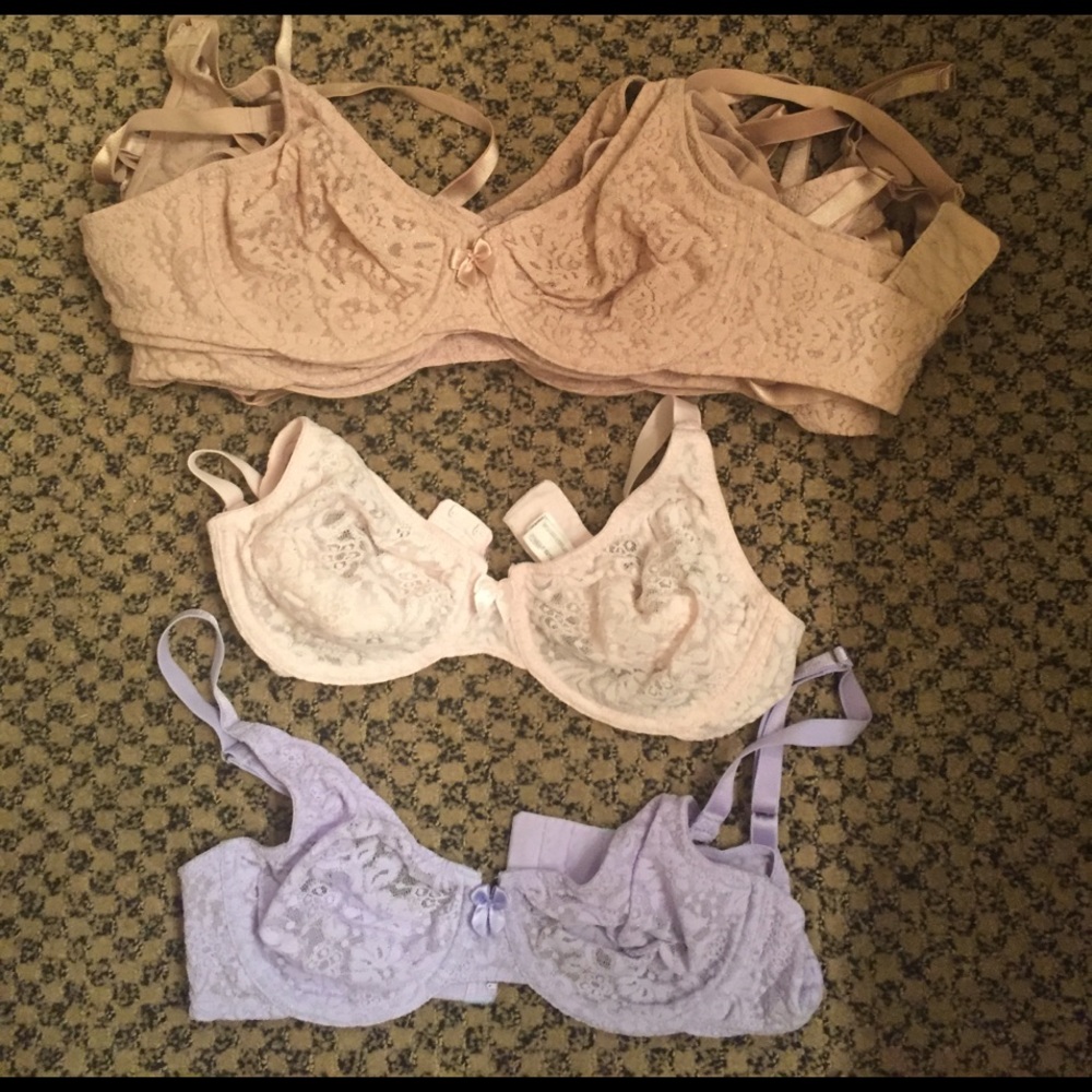 3 Wacoal Halo Lace bras RESERVED