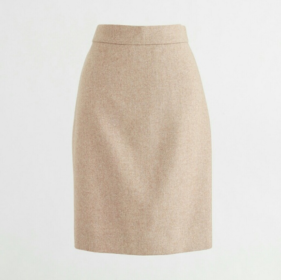❤ NWT J Crew
Pencil skirt in double-serge wool - Picture 2 of 8