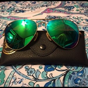 Ray-Ban Green Flash Gold Aviator Sunglasses