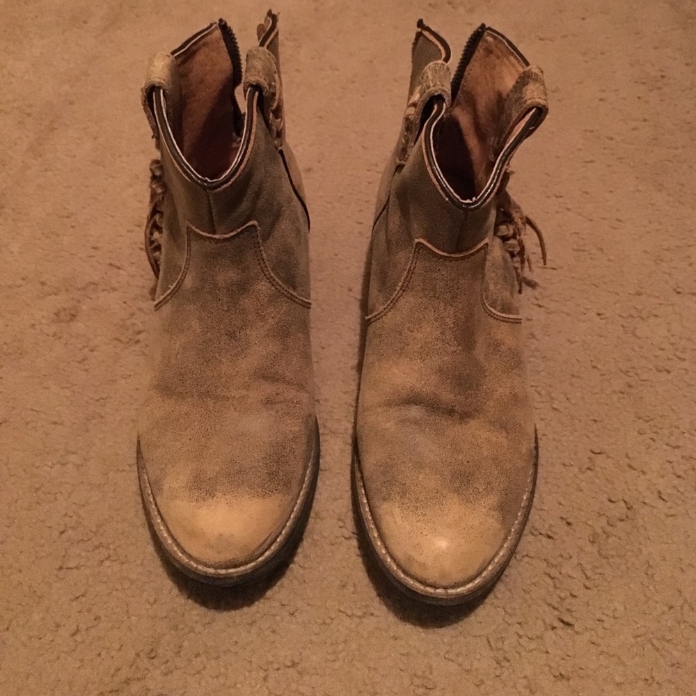 Very Volatile distressed leather booties