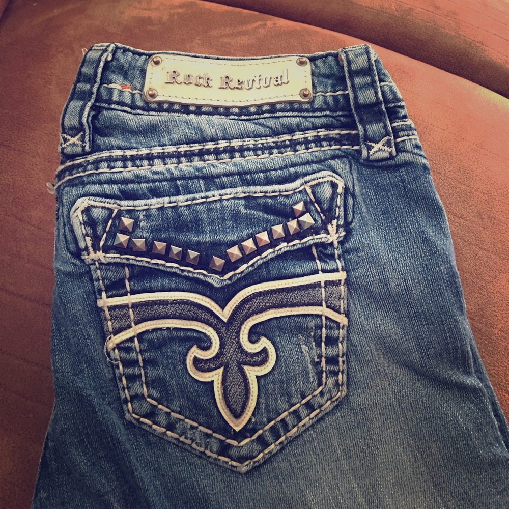 Rock Revival Bootcut Size 28 Short
