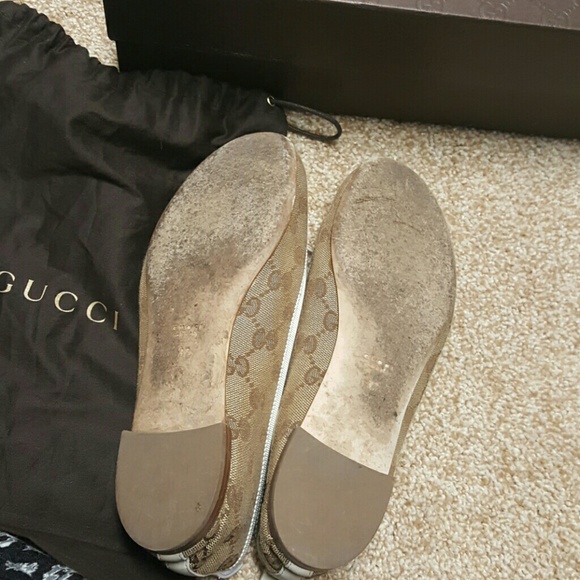 Gucci 'Ali' canvas with white leather trim flats - Picture 4 of 7