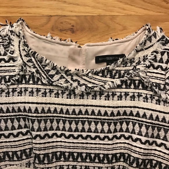 Woven B&W Dress - Picture 3 of 4