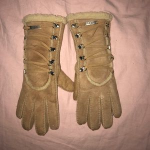 UGG Australia Sheepskin Woman's Gloves