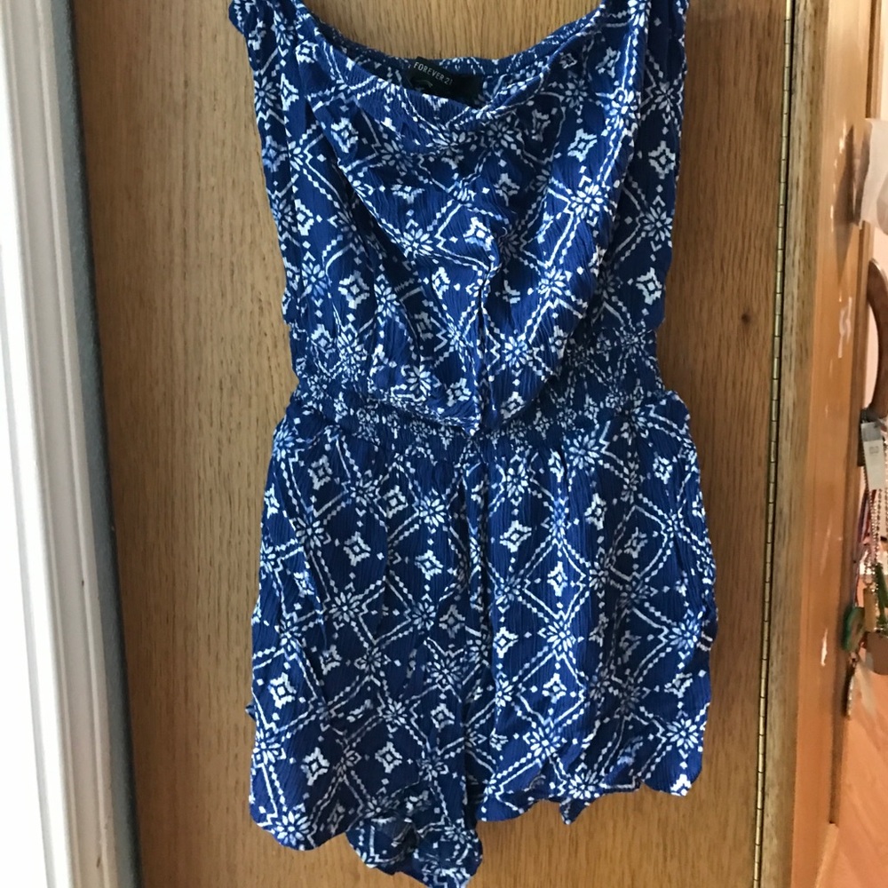 blue print strapless romper