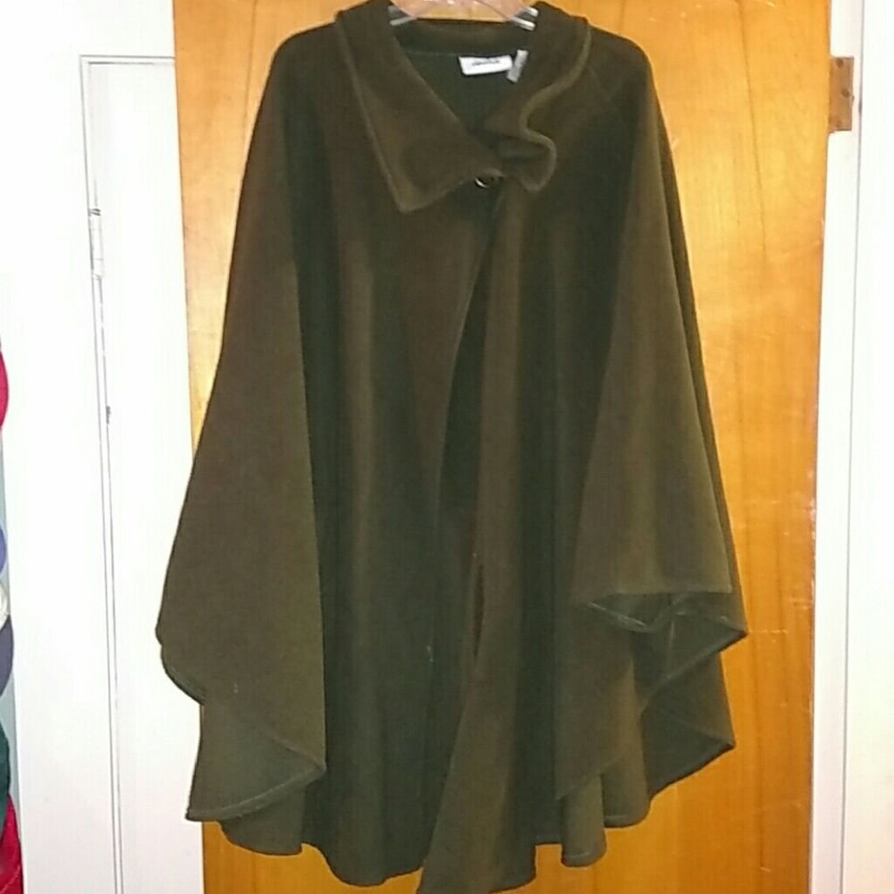 Forest green fleece poncho