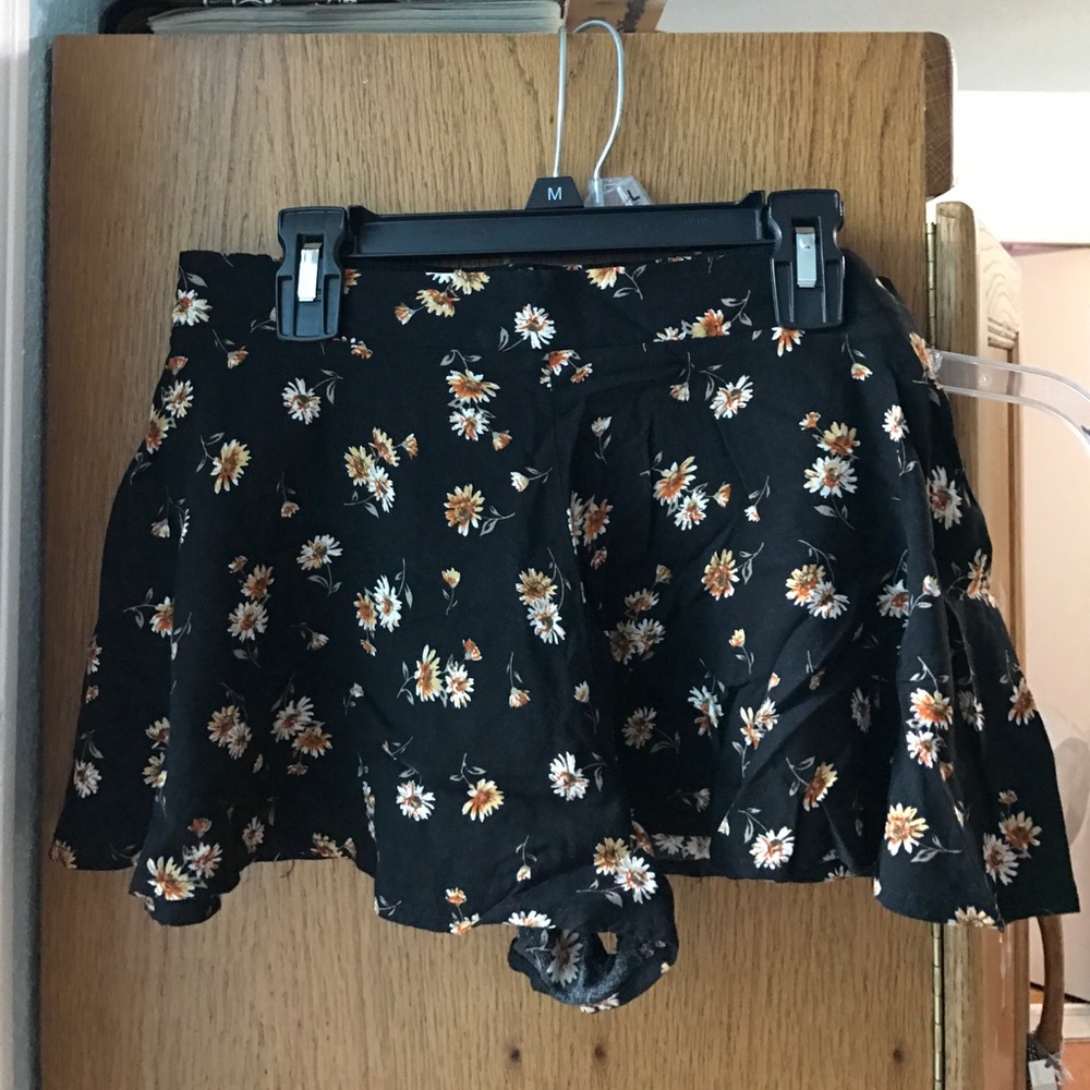 floral shorts