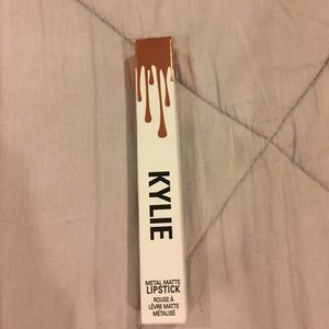Kylie Cosmetics Metal Matte Lipstick