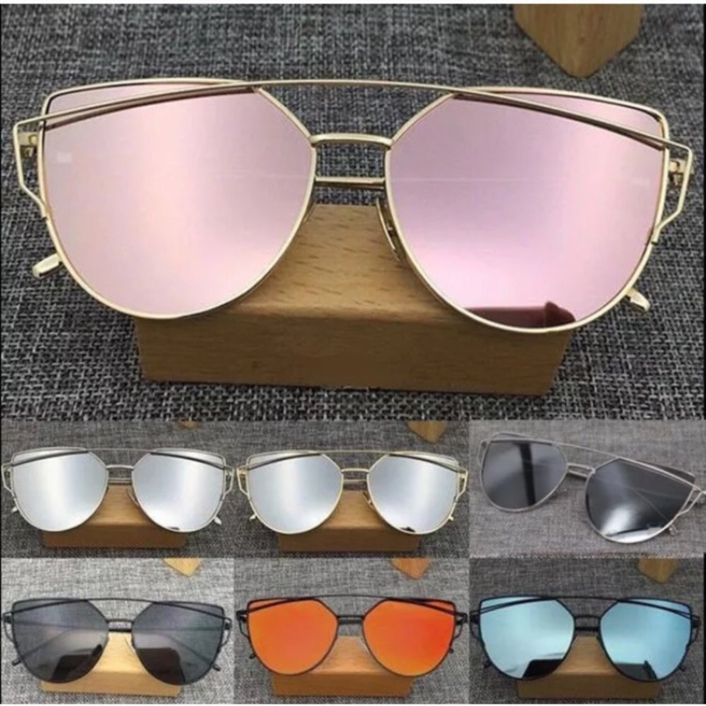 ๐ The KYLIE Mirrored Cat Eye Sunglasses - Picture 2 of 4