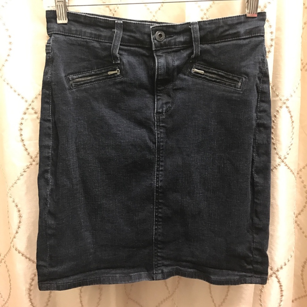 AG skirt size 27