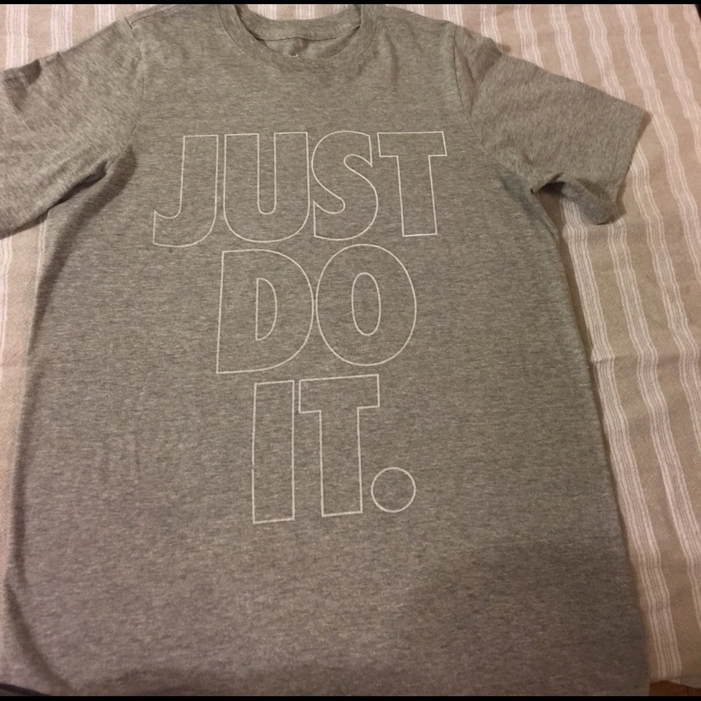 Athletic cut nike tee