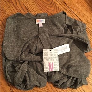 BNWT Heathered Gray LuLaRoe Lindsay