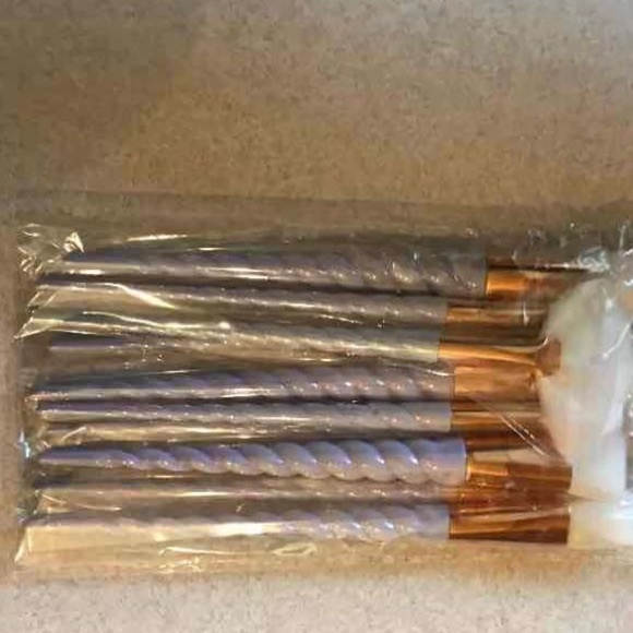 New 10pcs Unicorns Makeup Brushes Set - Picture 6 of 6