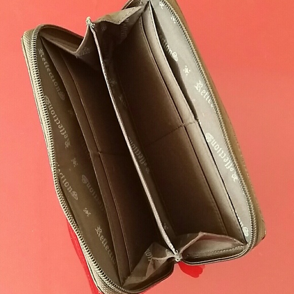 Wallet - Picture 8 of 8