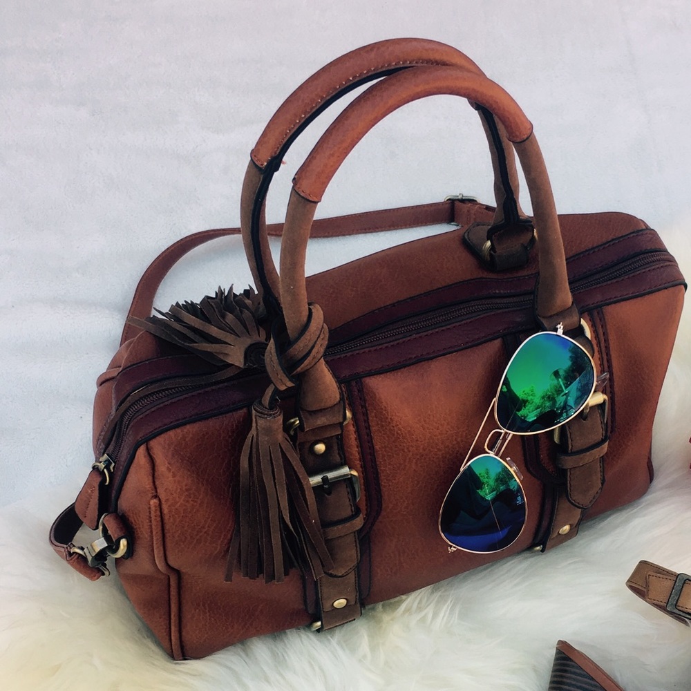 Versatile, large, brown, faux leather bag!