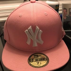 Fitted Yankee Hat