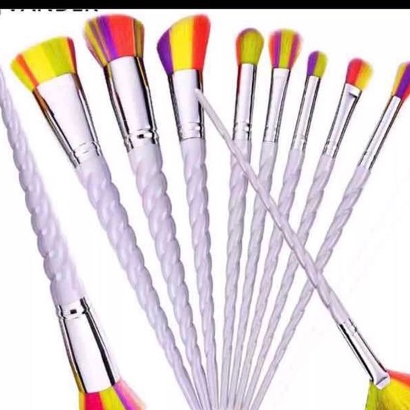 New 10pcs Makeup Unicorns Brushes Set - Picture 3 of 5