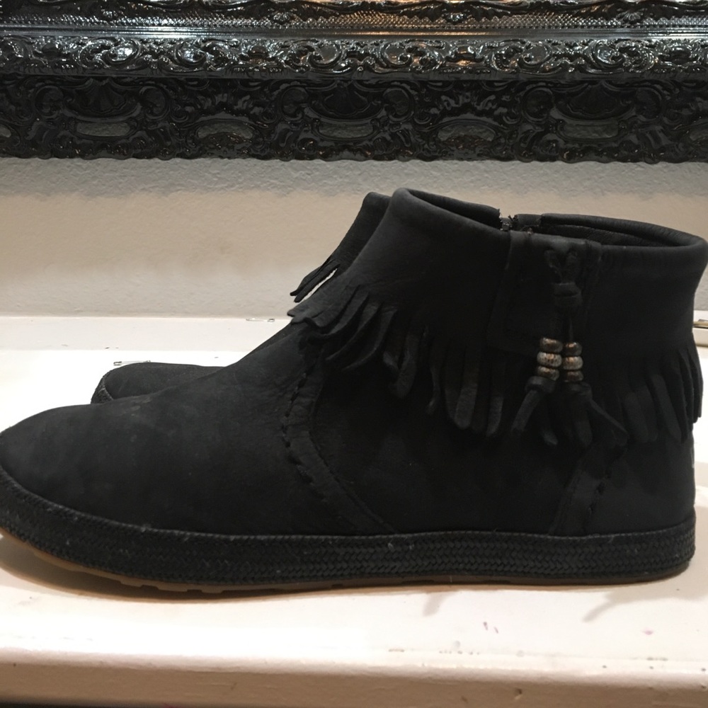 UGG Tiana Fringe Moccasins