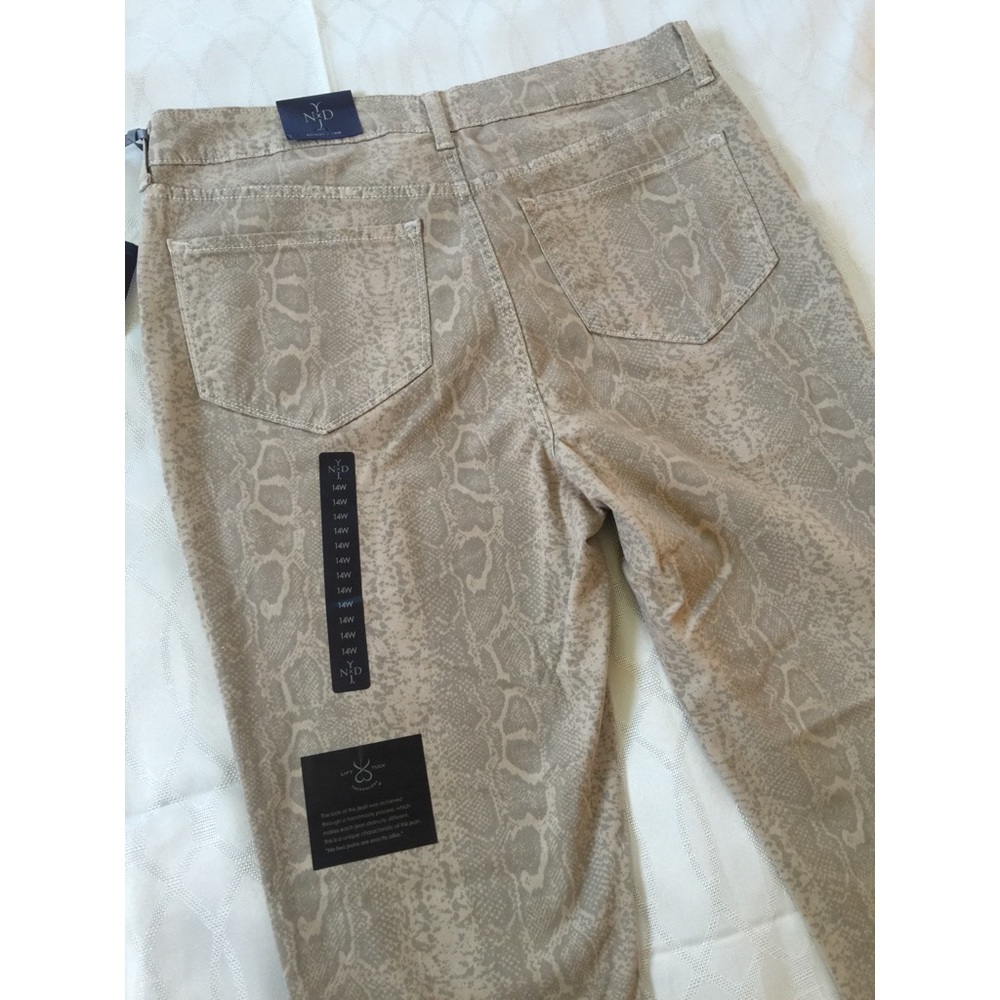 NWT NYDJ Original Slimming Fit Skinny Pants - Picture 4 of 5