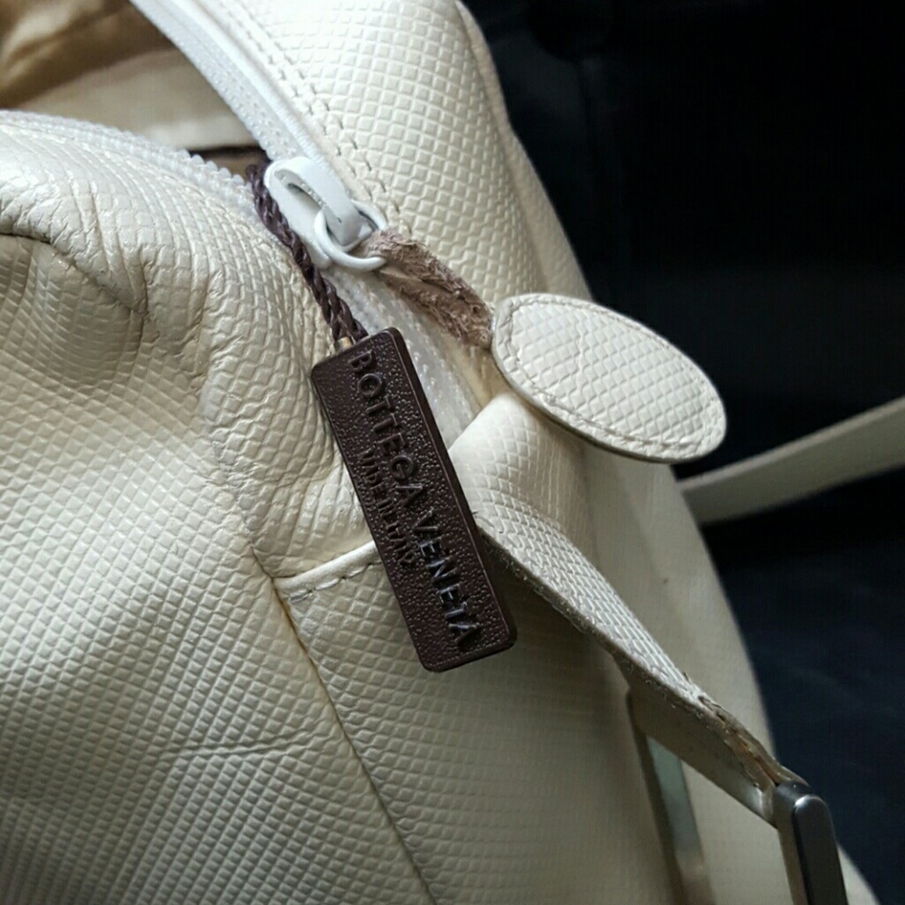 Bottega Veneta Italy Leather Bag - Picture 6 of 11