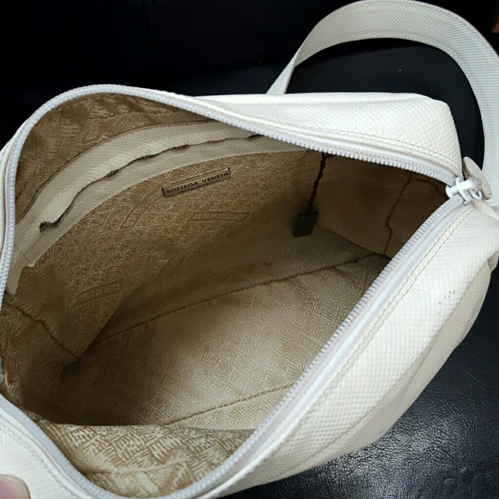 Bottega Veneta Italy Leather Bag - Picture 8 of 11