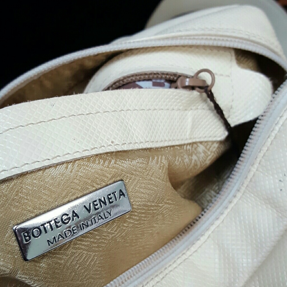 Bottega Veneta Italy Leather Bag - Picture 9 of 11