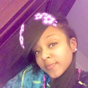 Meet your Posher, Breeka