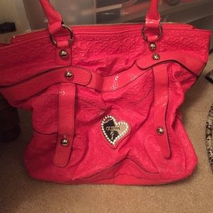 Guess tote