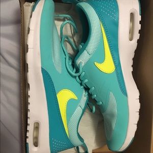🚫sold🚫Nike Air Max Thea. Original box