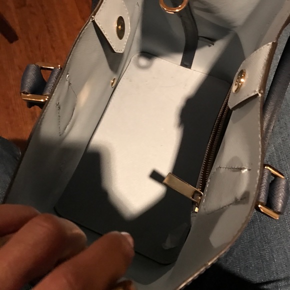 Purse - Picture 6 of 7