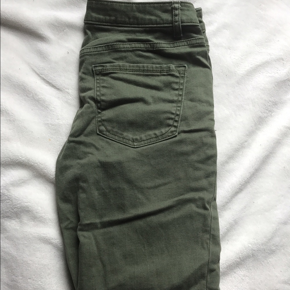 Forest green capris