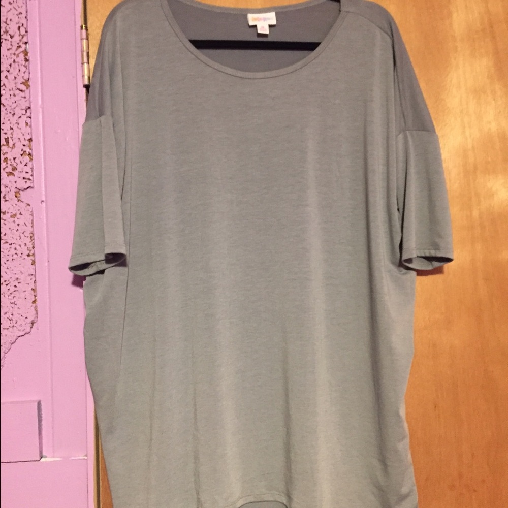 Medium solid gray Irma.