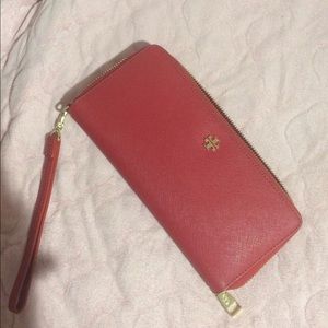 Red Tory Burch wallet