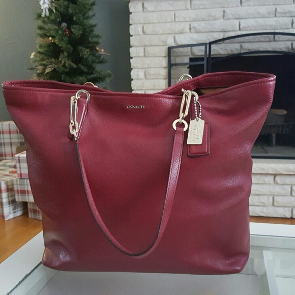 Coach purse - Picture 1 of 2