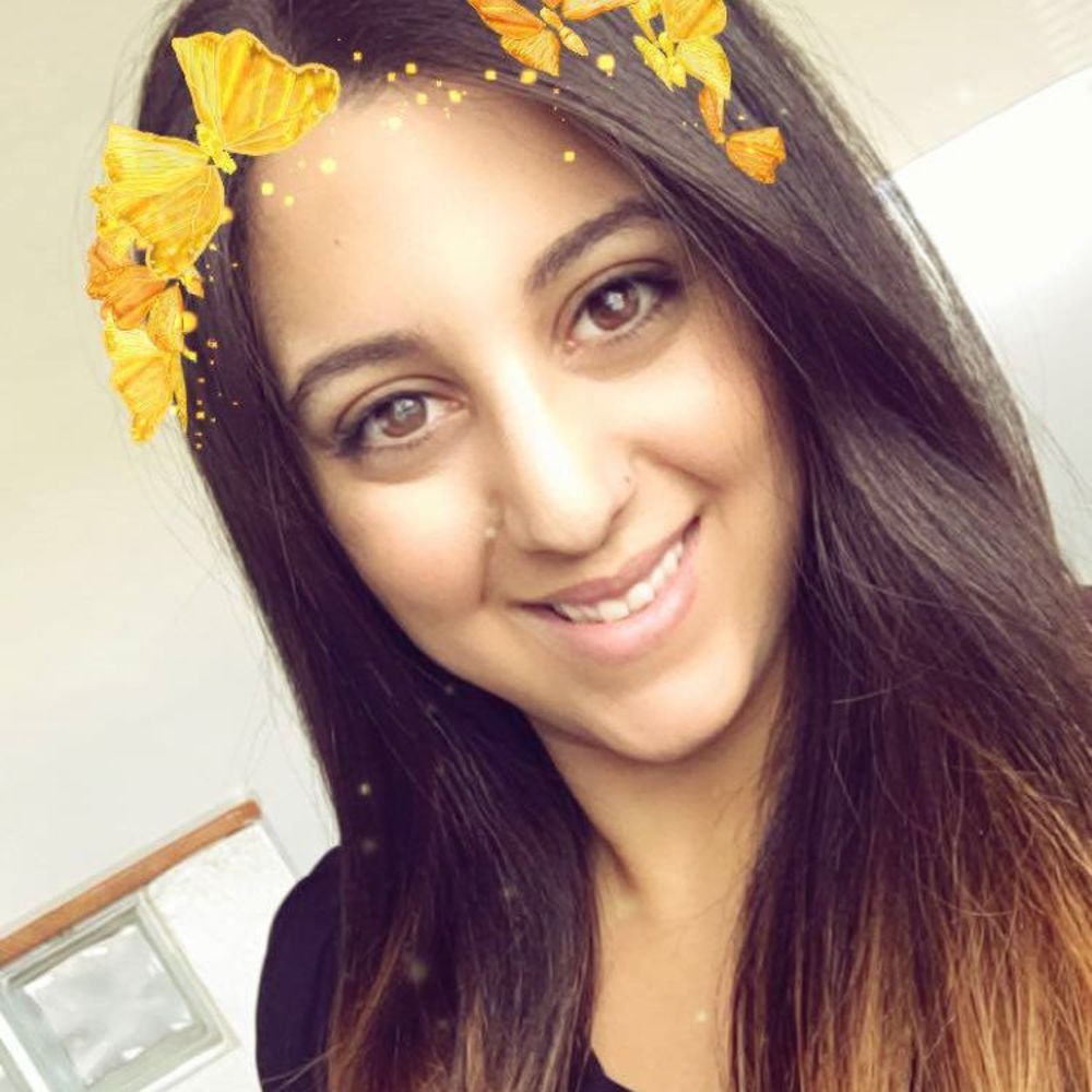 Meet your Posher, Elena
