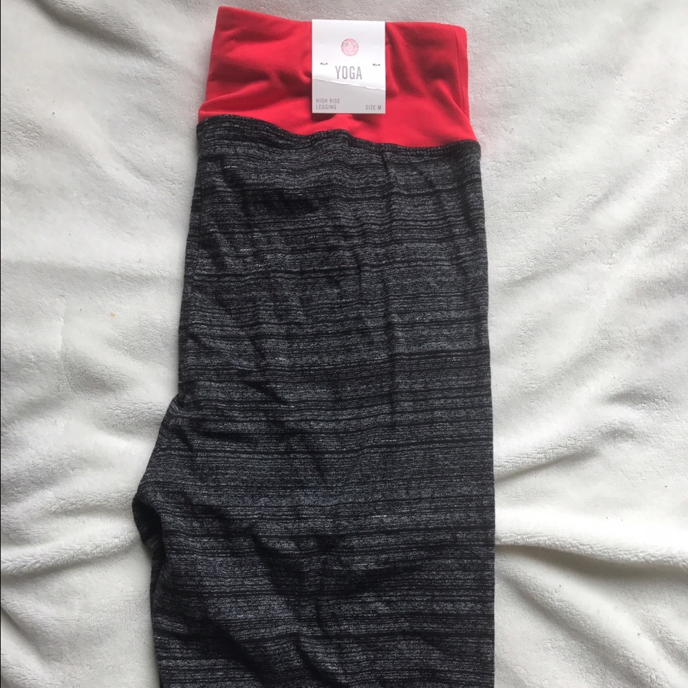 NWT high rise yoga pants