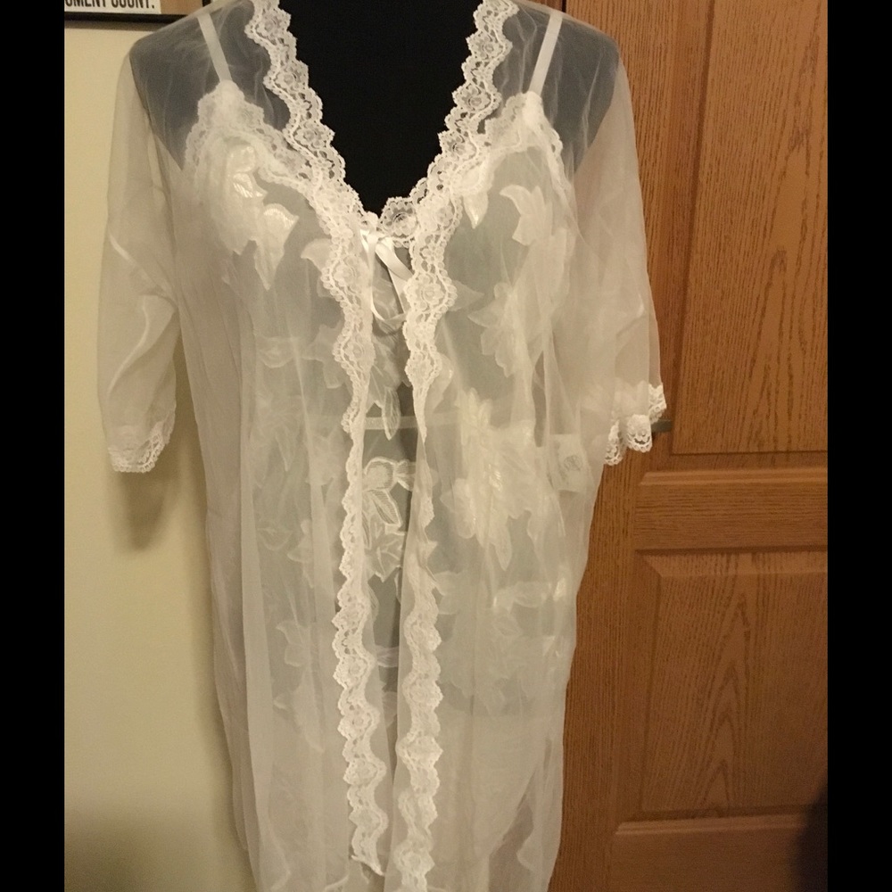 💕 Sexy White Nighty & Sheer Robe Large 🛍