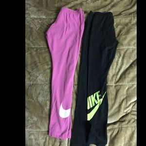 2 pairs of Nike leggings