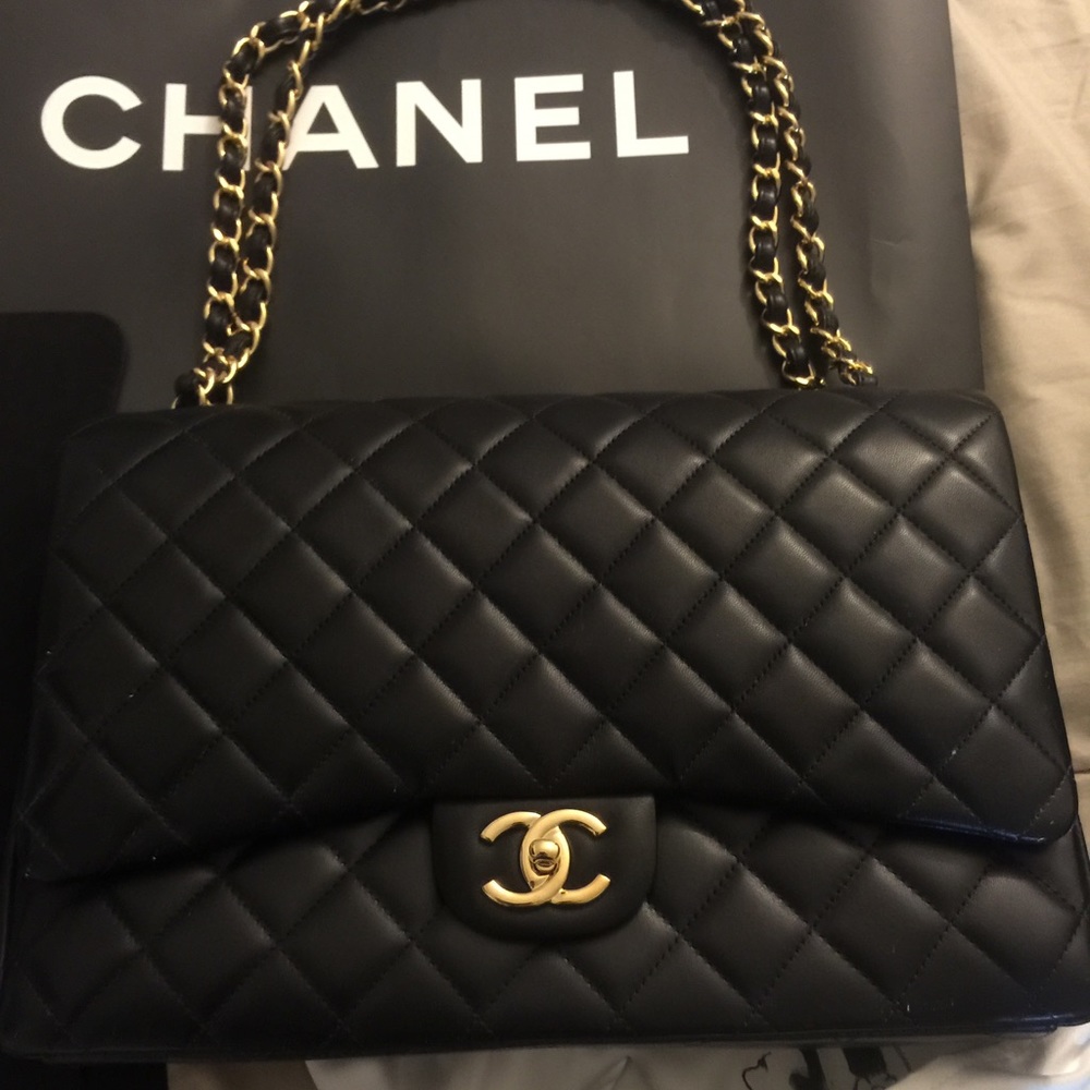 Chanel Jumbo purse New Black with Gold Hardware