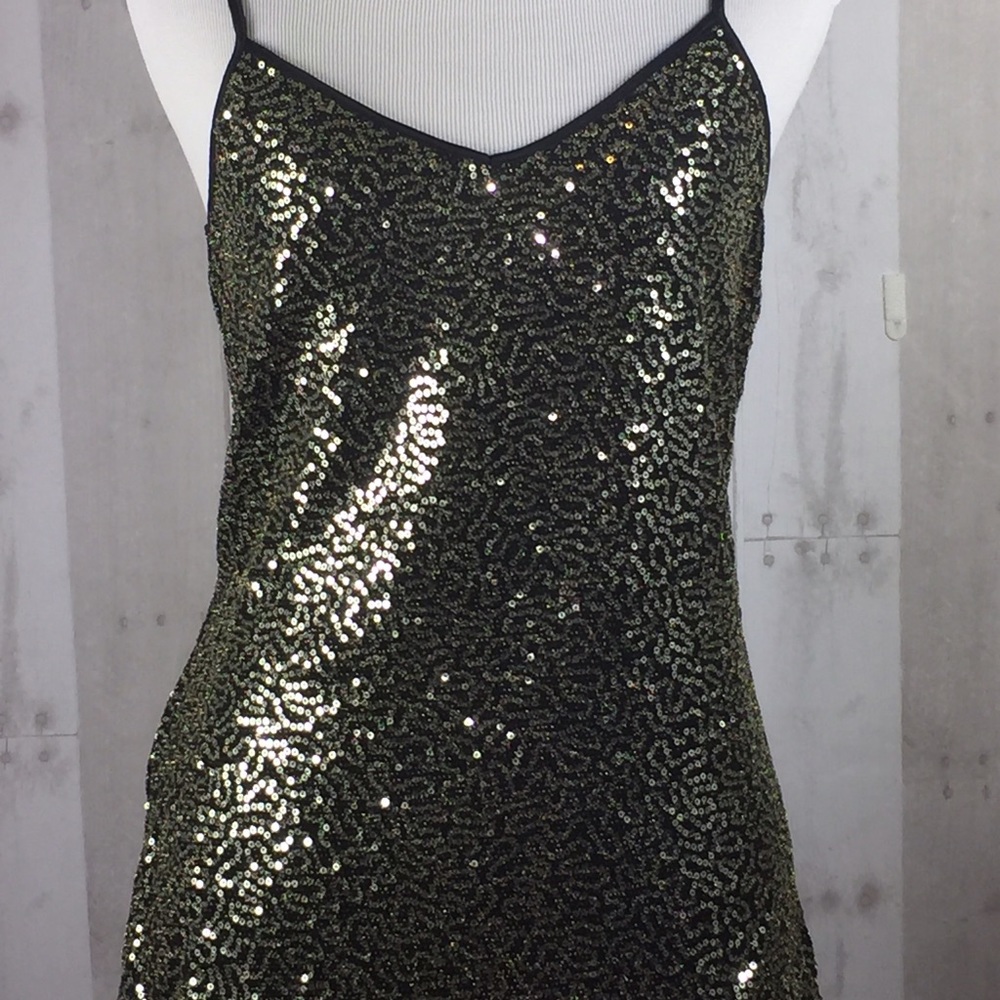 EUC M Express gold sequined top