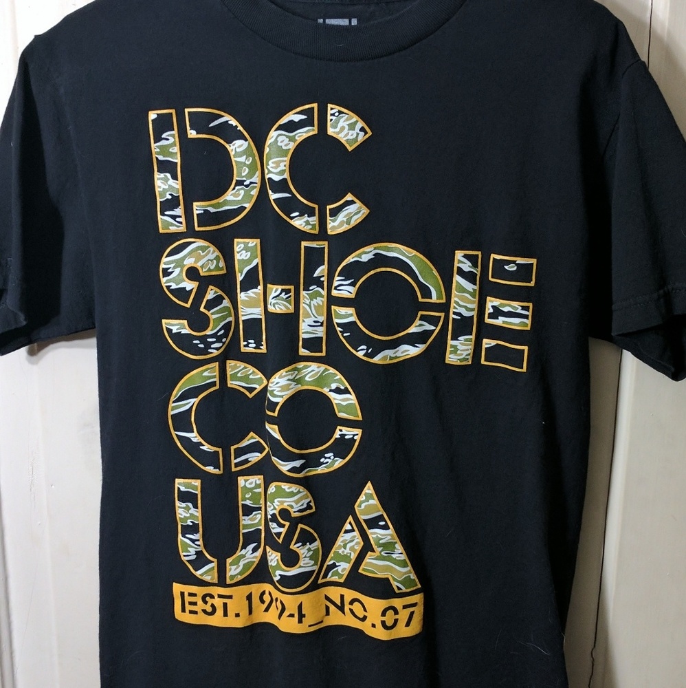 Dc tee. Dyrdek collection size medium