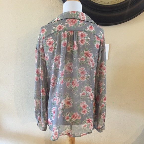 Pleione grey Floral top - Picture 4 of 7