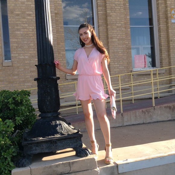 LAST ONE Host Pick๐ต - Picture 4 of 4